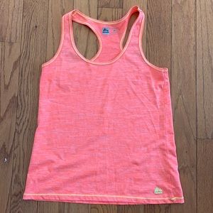 Women’s tank top.